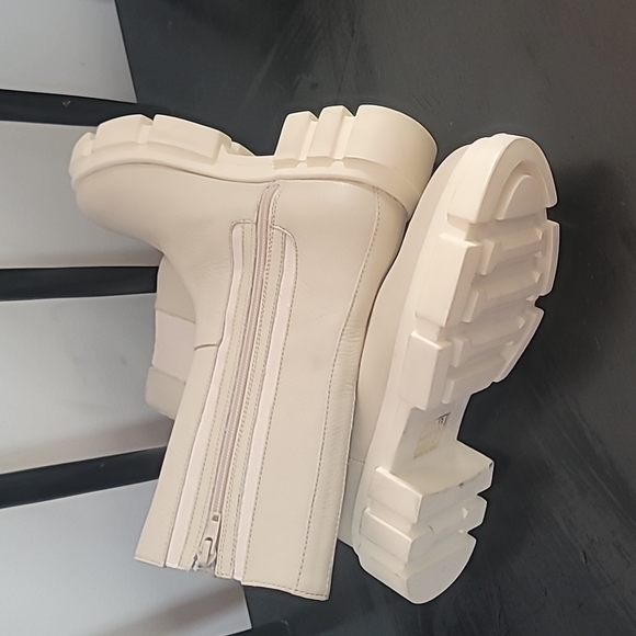 Free people Brooks Chelsea Boots 👢 - Picture 4 of 8